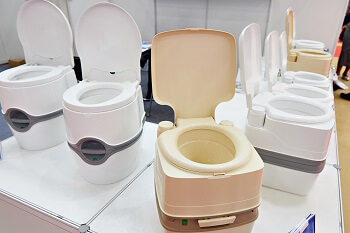 Composting_Toilet_topost